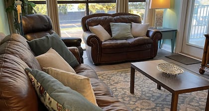 Southern Oak by the Sea