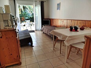 Interior - One-bedroom flat on the ground floor with terrace - sleeps 5 - 5PORTO23 (SAINT CYPRIEN PLAGE)