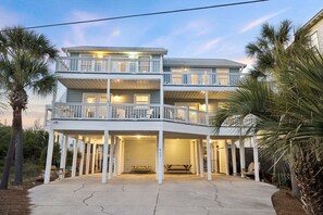 Exterior - New Kulula EAST - 3 BR Short walk to the beach, heated pool, Sleeps 9 (Santa Rosa Beach)