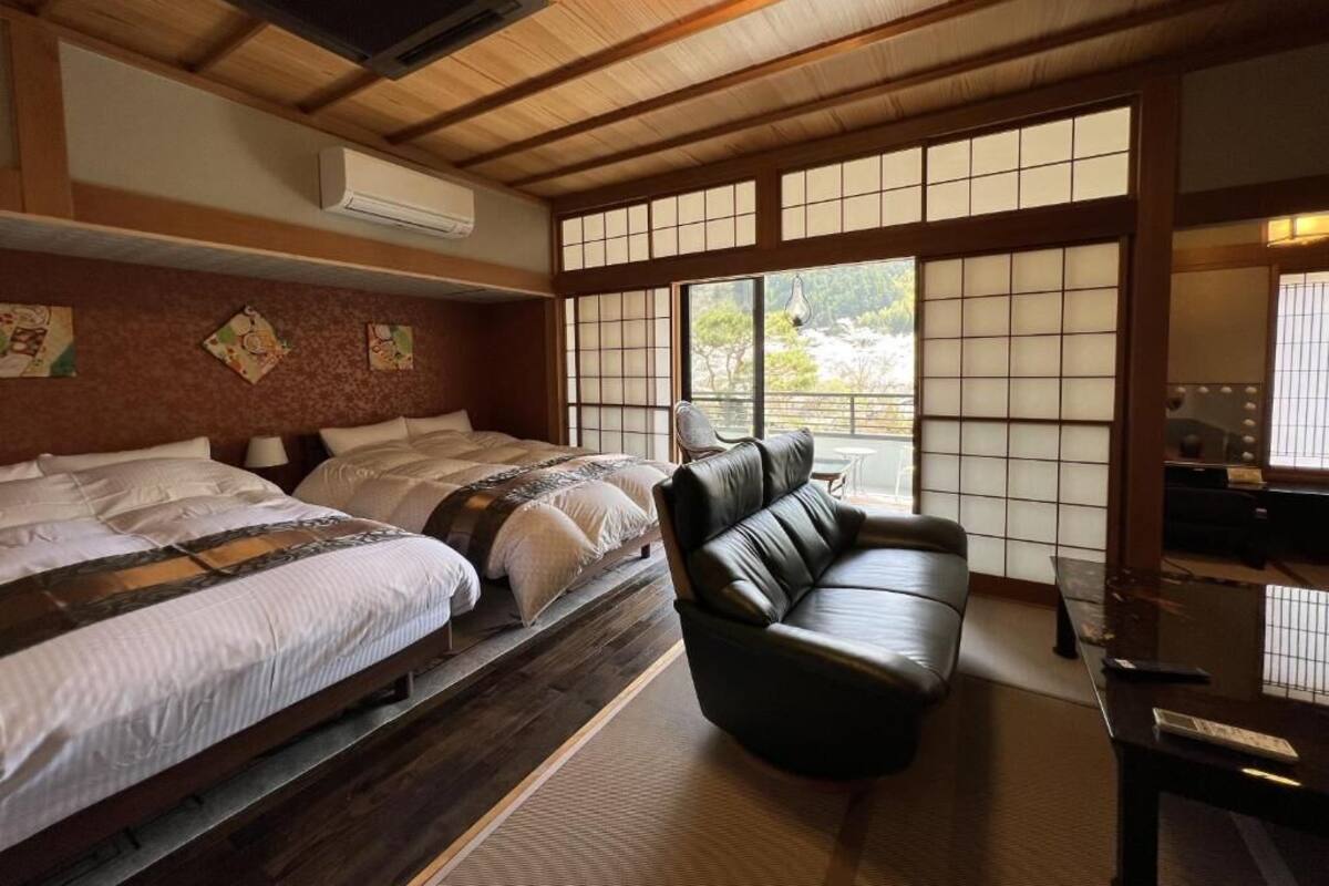 Standard Twin Room, Balcony, Garden View