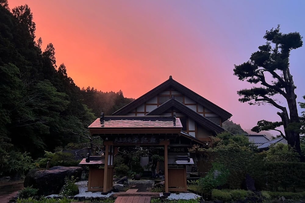 Suikouensakura