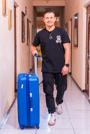 Luokittelematon kuva, 3 kautta 11, painike