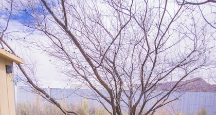 Deva Fairy Cottage with Private Hot Springs Tub and Patio