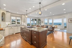 Interior - Stunning 180° Water & Mountain Views - Sleeps 8 (Seattle)