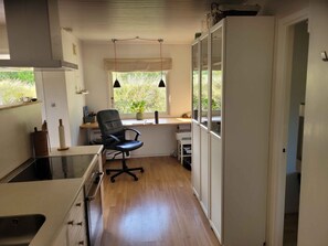 Kühlschrank, Ofen, Herdplatte, Geschirrspüler