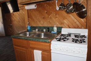 Mikrobølgeovn, ovn og kokeplater