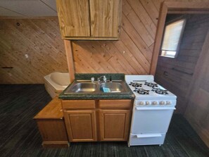 Unclassified image, 4 of 6, button - EC4 Northwoods Getaway w/Jetted Tub perfect for relaxing getaway (Chassell)