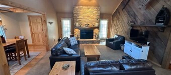 Cozy Getaway Near Seven Springs Ski Resort