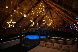 Pool - Romantic Luxury Villa with Rooftop Jacuzzi - 50m from Beach (Playa del Carmen)
