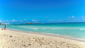Beach - Romantic Luxury Villa with Rooftop Jacuzzi - 50m from Beach (Playa del Carmen)