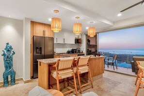 Private kitchen - Private Rooftop Pool - Ocean View Romantic Getaway (Cabo San Lucas)