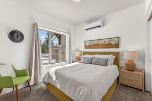 Desk, iron/ironing board, free WiFi, bed sheets