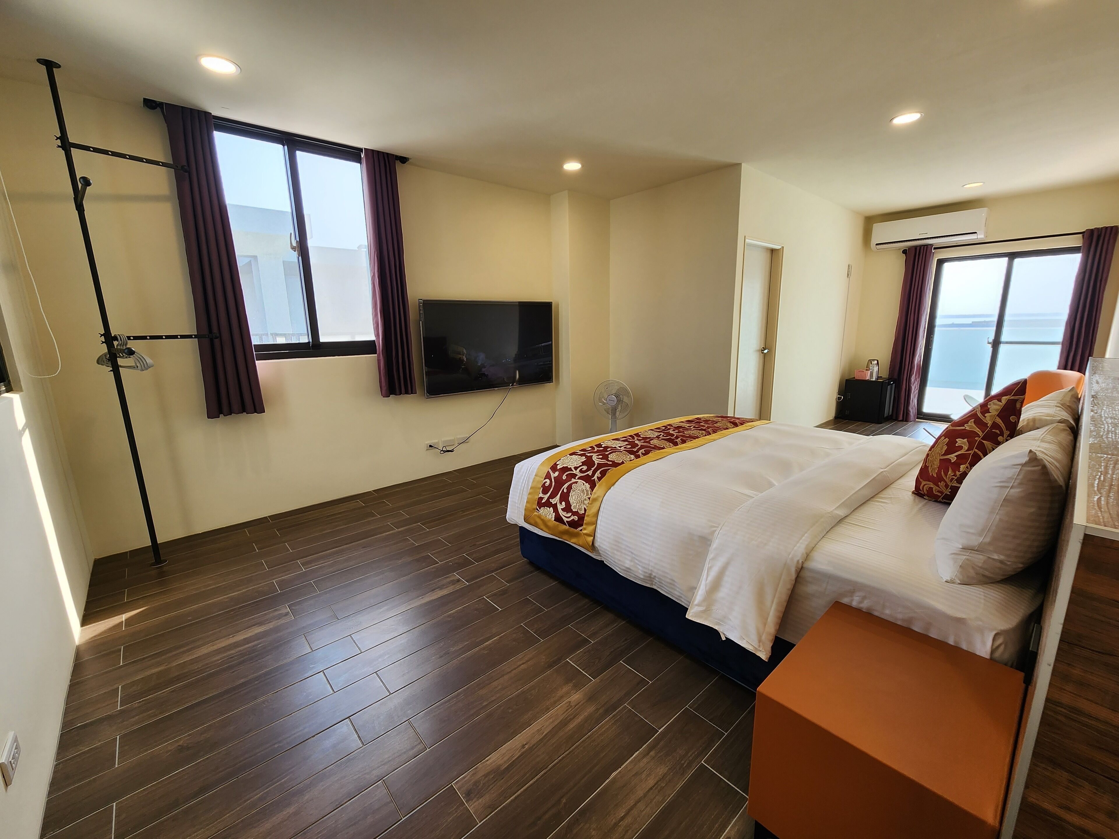 Deluxe Double Room, Balcony | Free WiFi
