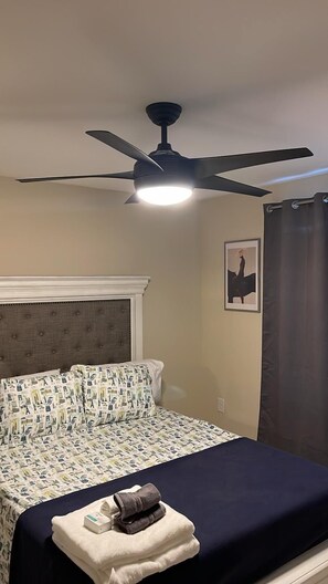 4 bedrooms, desk, iron/ironing board, WiFi