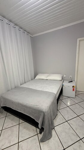 Cozy apartment with a prime location.