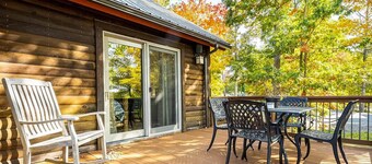 Luxury Lodge with Hot Tub, Arcade & Lake Access