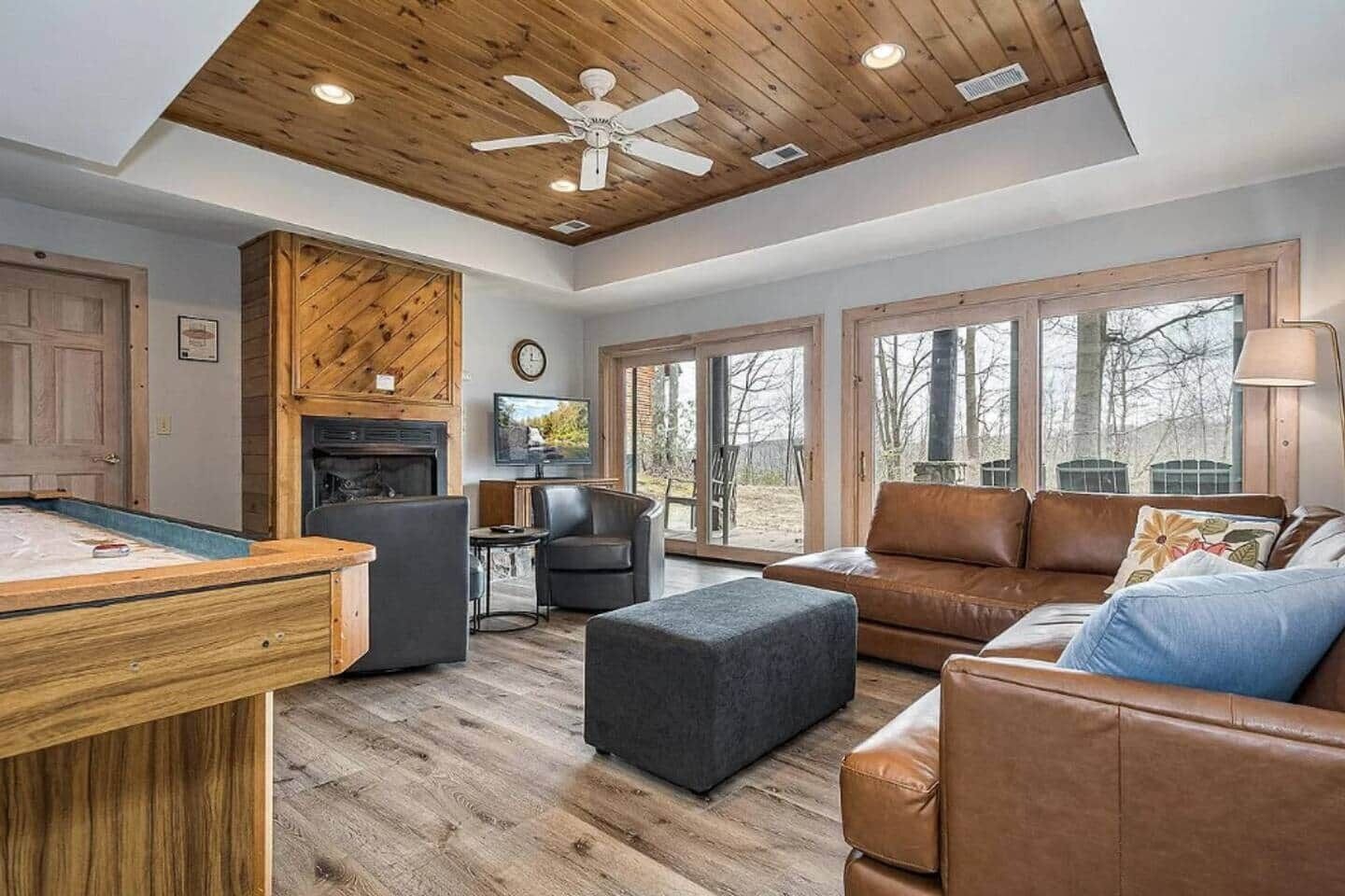 TV, fireplace, DVD player, stereo