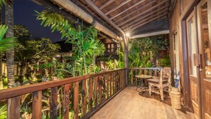 Habitación doble superior, balcón, vistas al jardín | Jardines del alojamiento