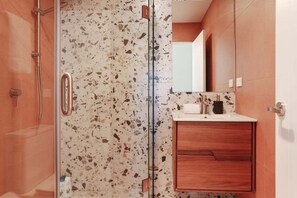 Shampoo, toilet paper - Heavenly Tekapo 4bdr4ba (Lake Tekapo)