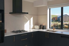 Stovetop, dishwasher, electric kettle, toaster - Heavenly Tekapo 4bdr4ba (Lake Tekapo)