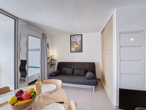 Dining - Les Caraïbes by Interhome (Cap d'Agde)