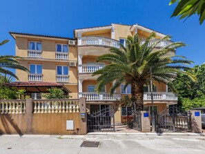 Exterior - Villa Canaria studio by Interhome (Pula)