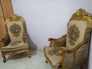 Living area - Number One Pyramids Hotel (Giza)