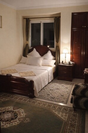 Fer et planche à repasser, Wi-Fi, draps fournis