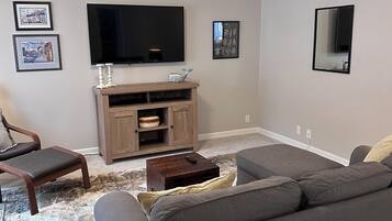 Smart TV, DVD player