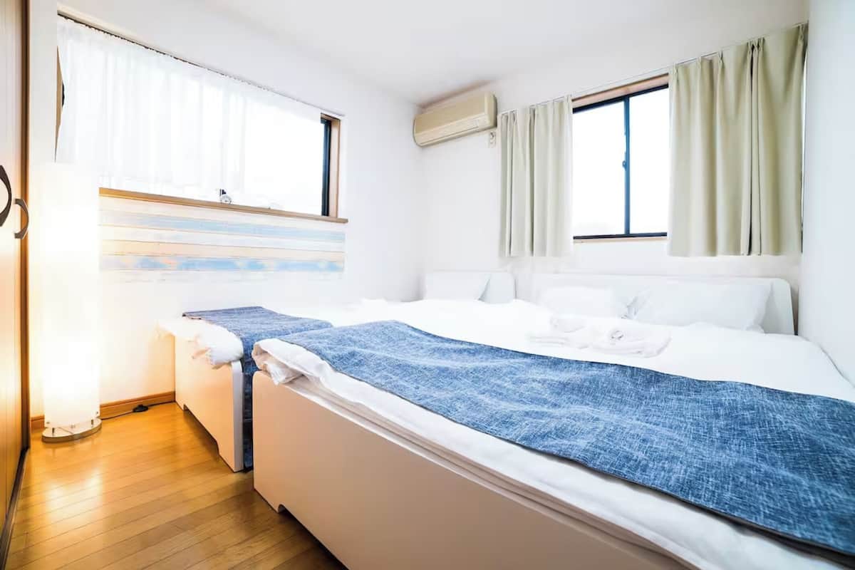 Maison, 2 chambres, cuisine | Fer et planche à repasser, Wi-Fi gratuit