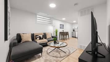 TV, fireplace, offices