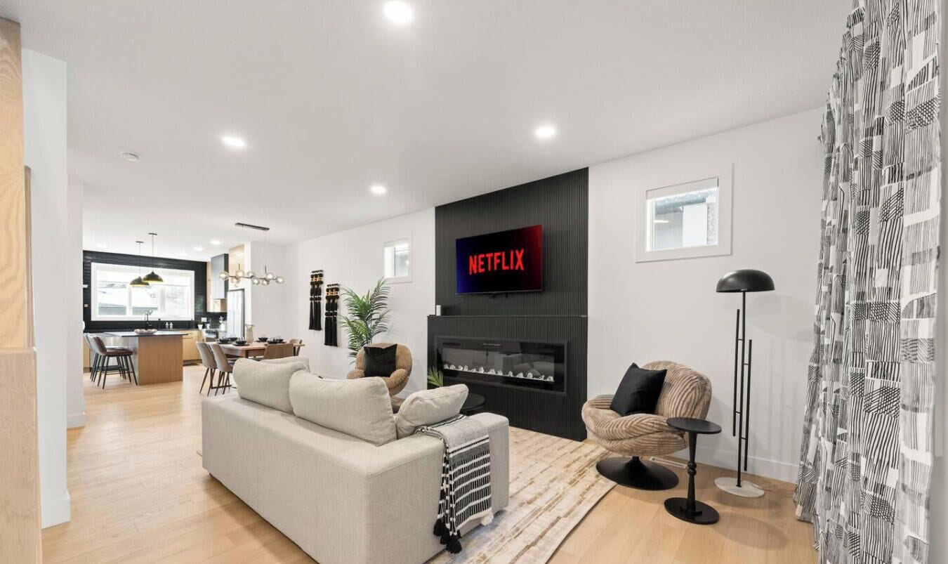 TV, fireplace, offices