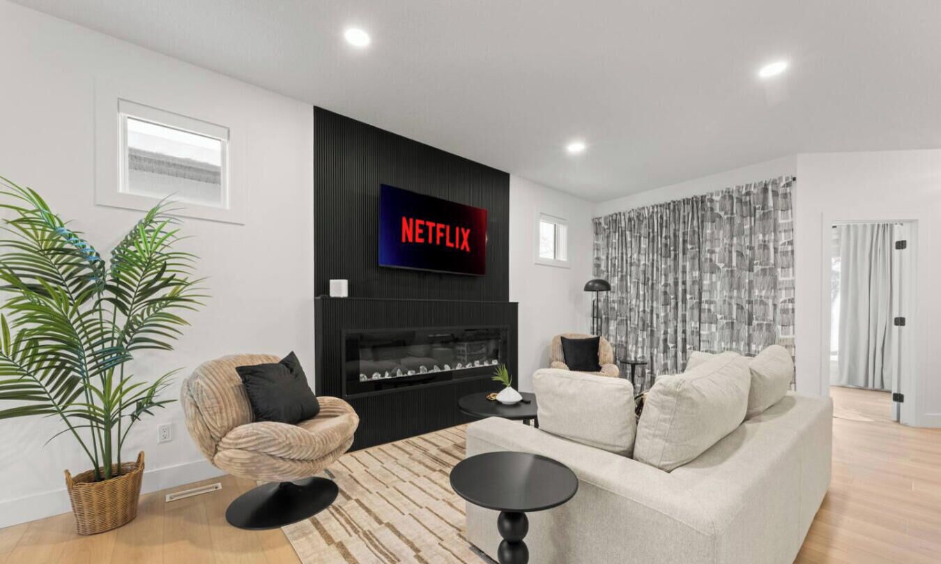 TV, fireplace, offices