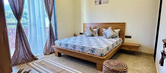 Living slow in Pushkar 
Creating @MountainHideaway with love