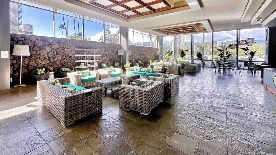 @ Marbella Lane- Chic Poolview Home + Patio Dining