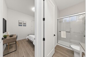 1 makuuhuone, silitysrauta/-lauta, Wi-Fi, vuodevaatteet