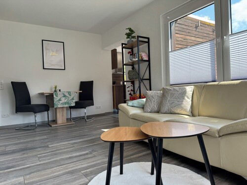 FeWo Harzzeit – Stilvolle Auszeit in Vienenburg mit Terrasse, WLAN & Parkplatz