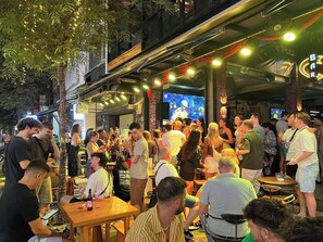 Nicht klassifiziertes Bild, 4 von 6, Schaltfläche