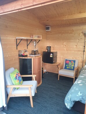 1 室のベッドルーム、WiFi、ベッドシーツ