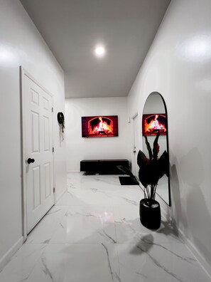 Interior - Stylish 1-Bedroom Private Suite - Miami (Miami)