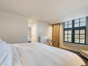 2 bedrooms, internet