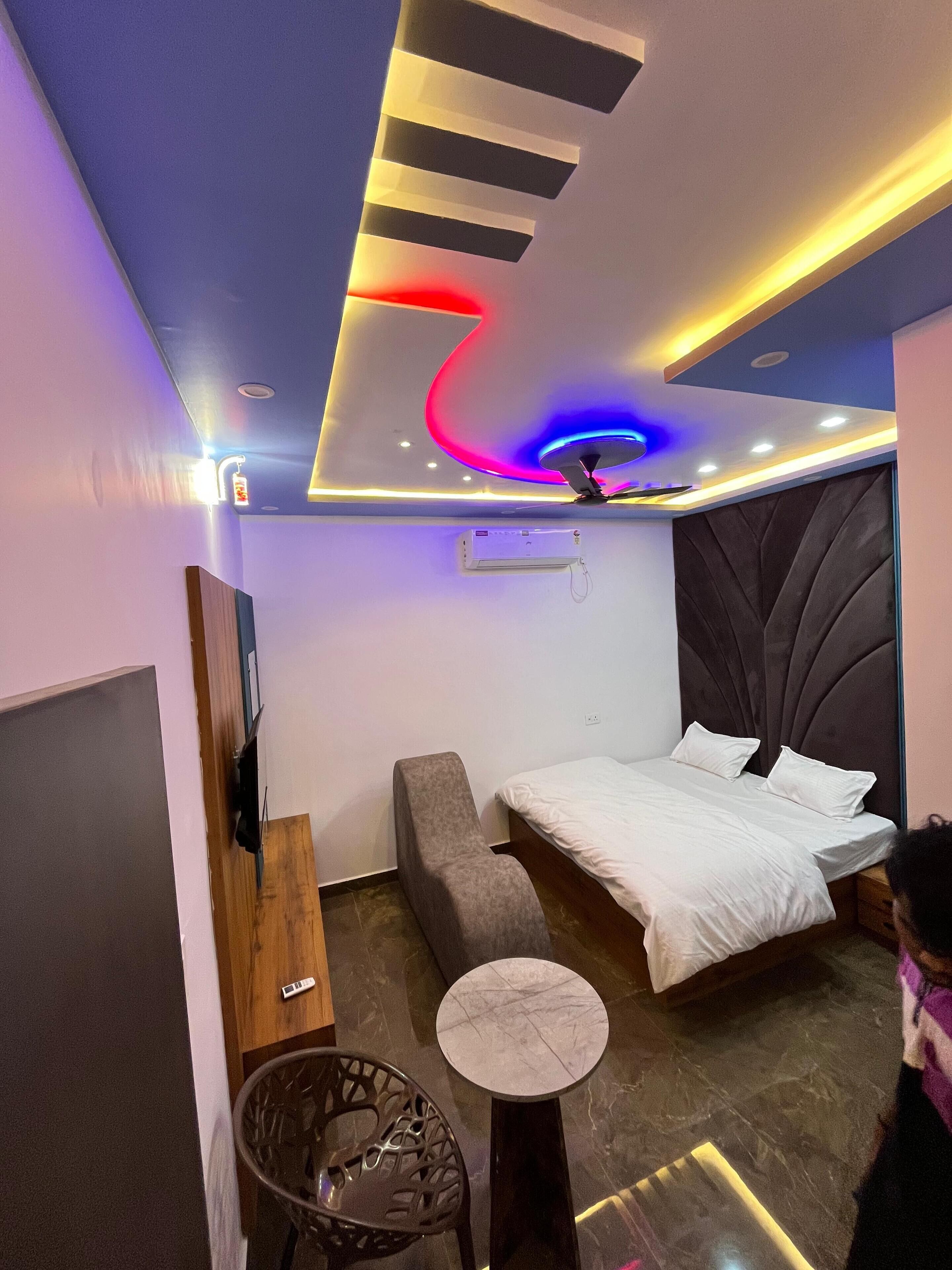 Deluxe Double Room, City View