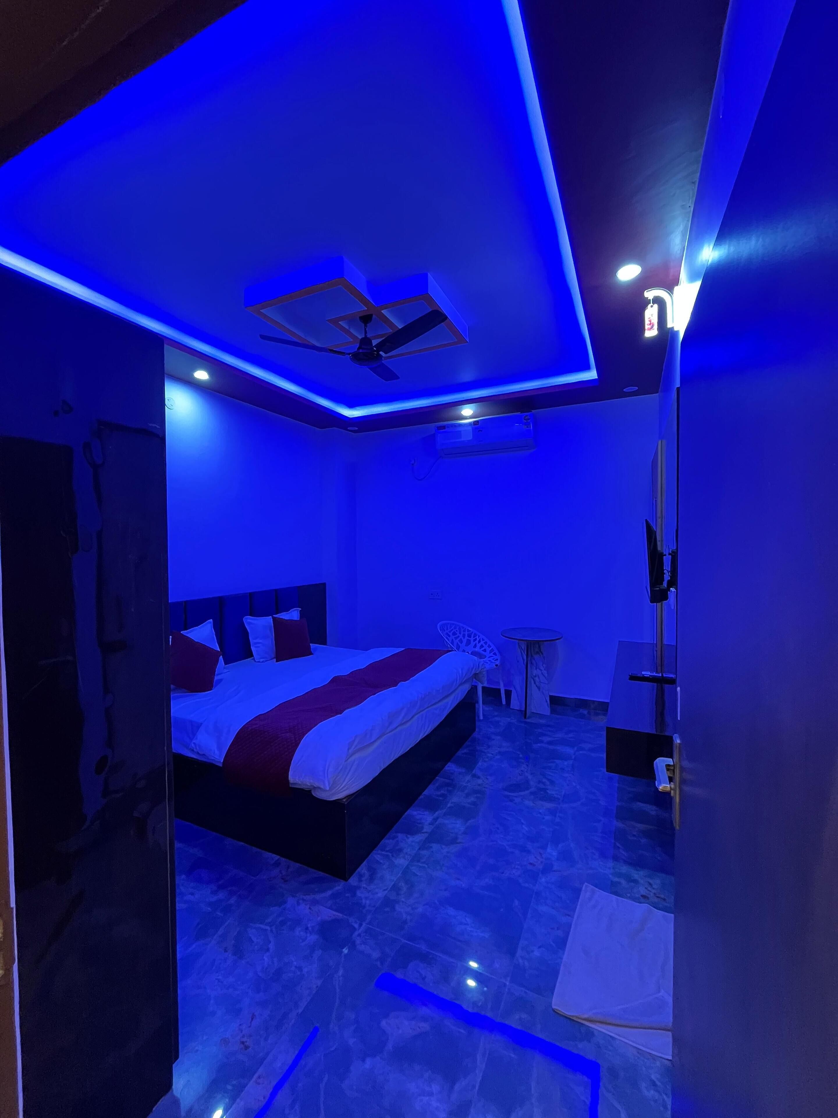 經典雙人房 | 客房內保險箱、隔音、熨斗/熨衣板、免費無線上網