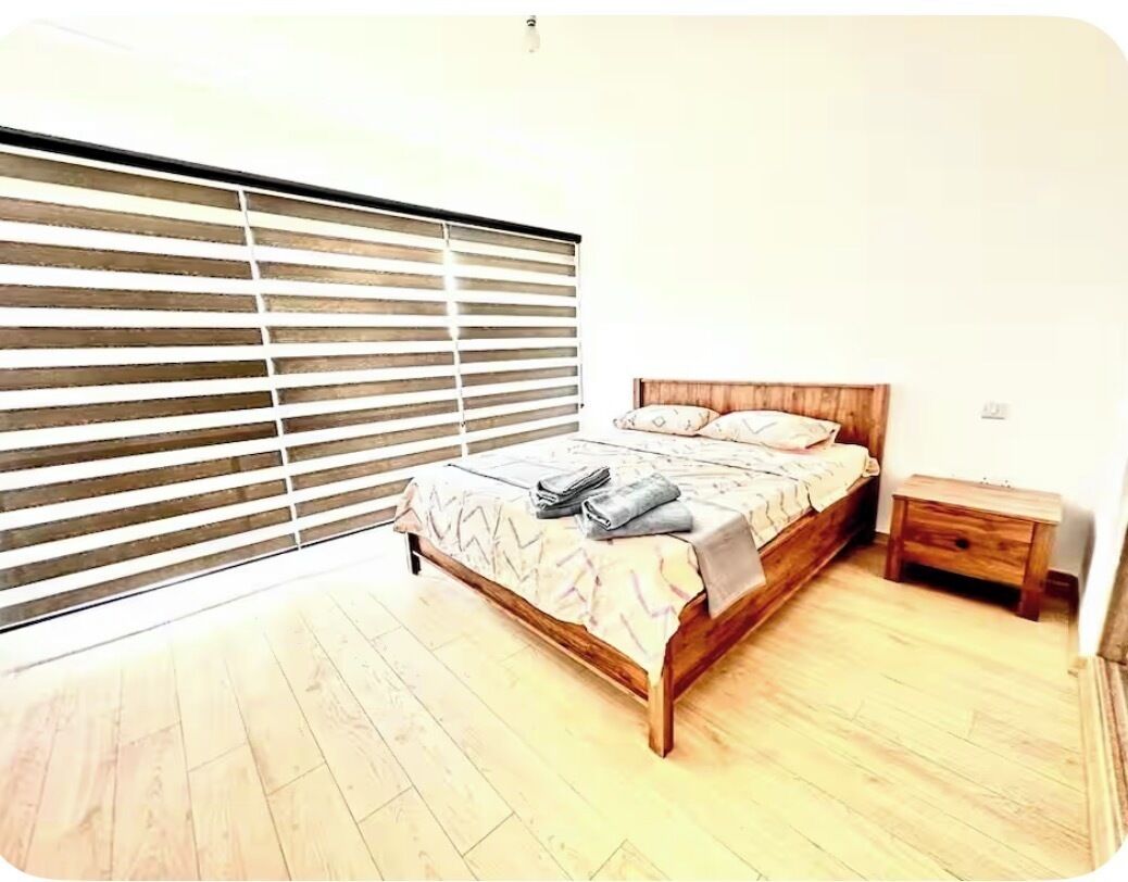 Welcoming 2-bedroom Apartment With Ac In Vibrant Girne. We Have Also Parking Lot - Girne