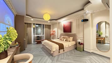 Luksus-dobbeltrom | Sengetøy av topp kvalitet, minibar, individuelt innredet og skrivebord