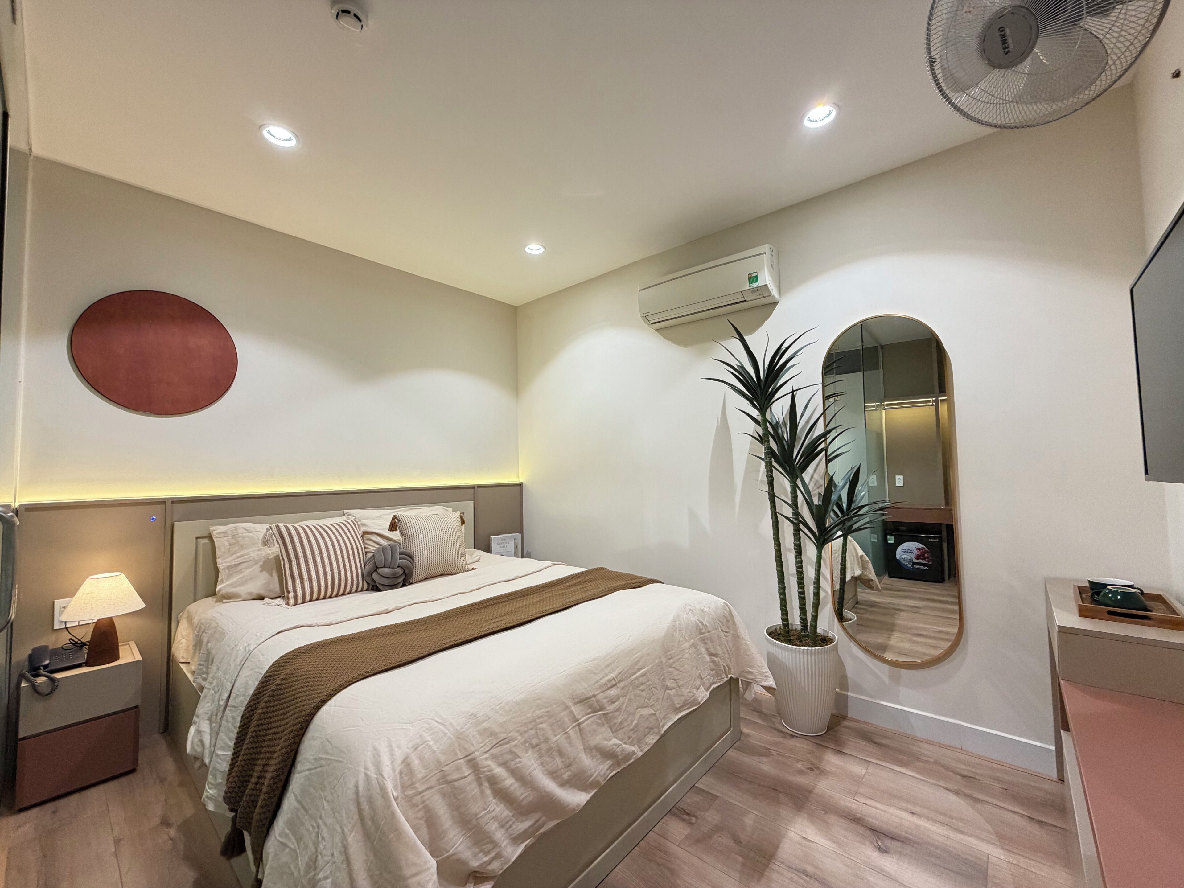 Classic Double Room | Premium bedding, minibar, individually furnished, desk