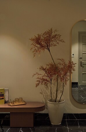 Exterior - Linh Dan Hotel Phan Xich Long By Urban B (Phu Nhuan)