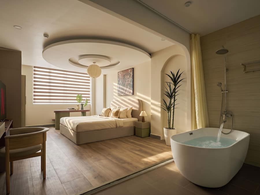 Honeymoon Double Room | Premium bedding, minibar, individually furnished, desk