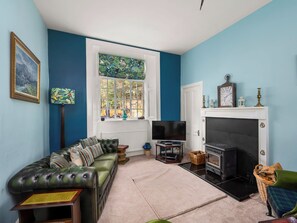 Unclassified image, 2 of 14, button - Glen Doll Cottage - UK51267 (Glen Clova)