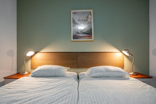 Chalet With Sauna and Alpine Panoramas